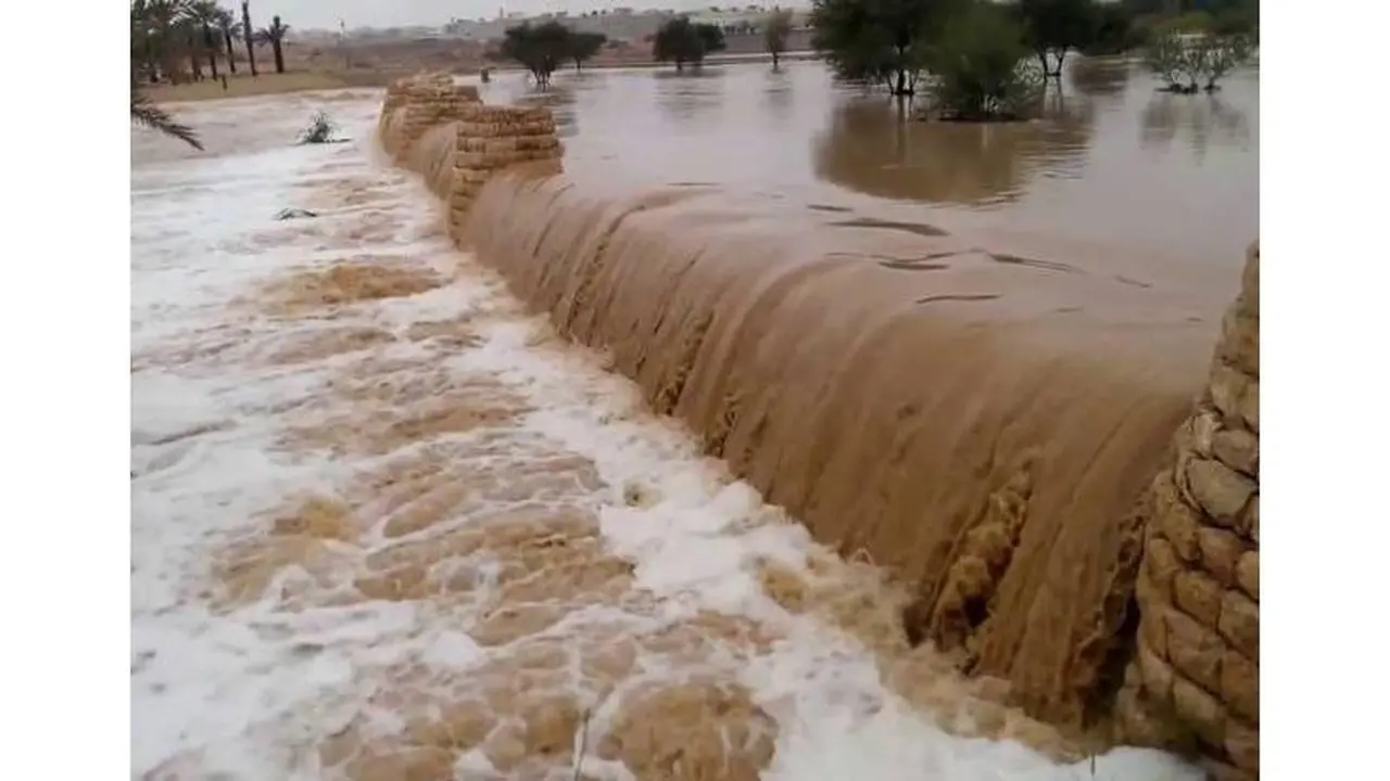 تحذيرات رسمية من الاقتراب من جوانب الأودية ومجاري السيول خلال الفترة القادمة